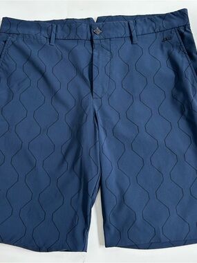 Men's Pattern Flat Front Shorts in Navy